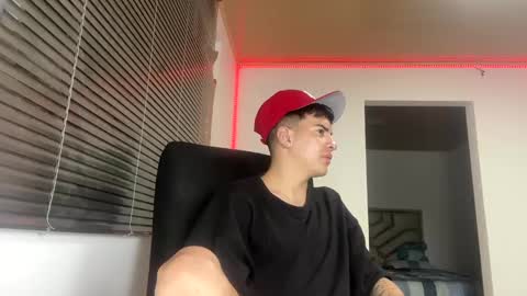 franccesco_699 online show from December 2024 11:48:01 PM
