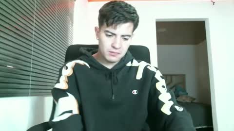 franccesco_699 online show from January 2025 04:35:01 PM
