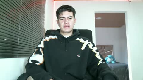 franccesco_699 online show from January 2025 05:05:02 PM