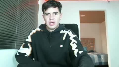 franccesco_699 online show from January 2025 05:41:01 PM
