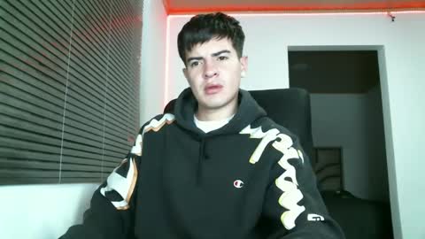 franccesco_699 online show from January 2025 11:24:02 PM
