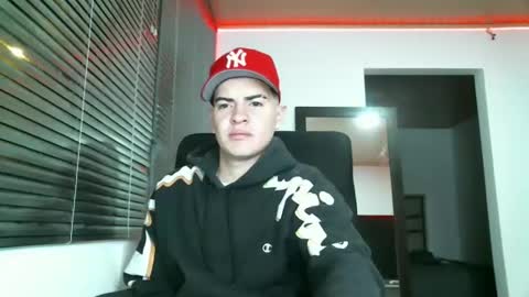 franccesco_699 online show from January 2025 12:28:01 AM