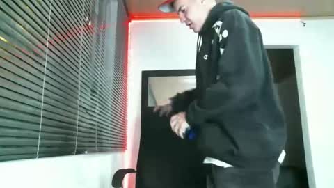 franccesco_699 online show from January 2025 12:04:01 AM