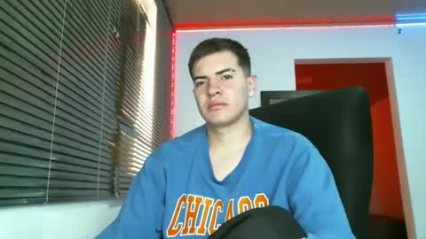 franccesco_699 online show from January 2025 05:40:02 PM