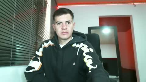 franccesco_699 online show from January 2025 03:25:02 PM