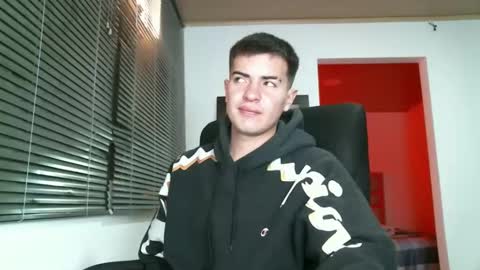 franccesco_699 online show from January 2025 05:32:01 PM