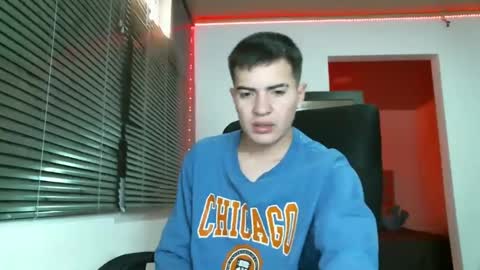 franccesco_699 online show from February 2025 06:20:02 PM