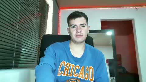 franccesco_699 online show from February 2025 05:09:01 PM