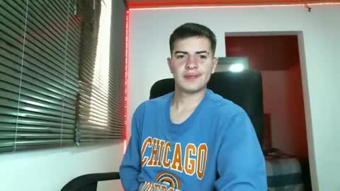franccesco_699 online show from February 2025 04:47:01 PM