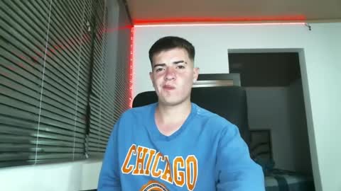 franccesco_699 online show from February 2025 11:41:01 PM