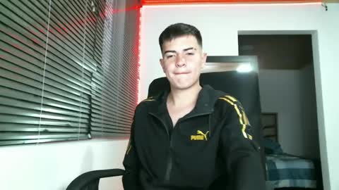 franccesco_699 online show from February 2025 11:10:02 PM