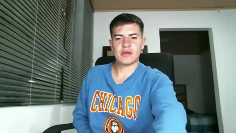 franccesco_699 online show from February 2025 12:21:02 AM