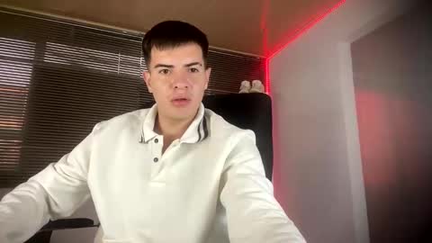 franccesco_699 online show from March 2025 10:20:02 PM