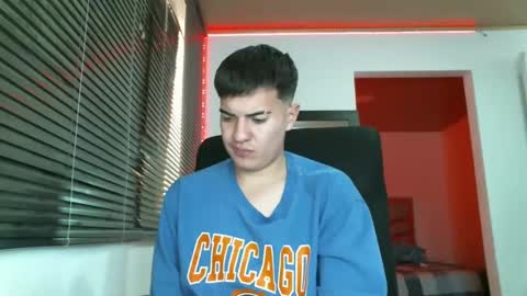franccesco_699 online show from March 2025 06:45:02 PM