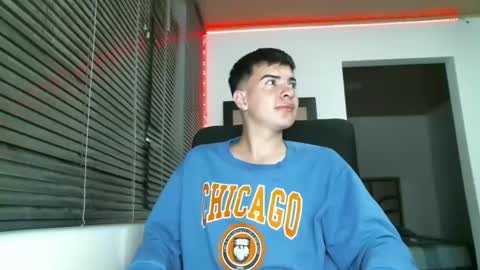 franccesco_699 online show from March 2025 12:10:02 AM