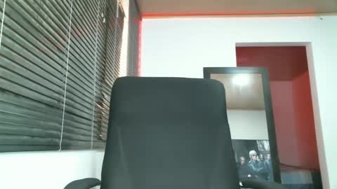 franccesco_699 online show from March 2025 04:07:02 PM