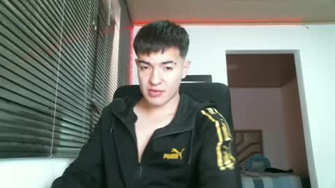 franccesco_699 online show from March 2025 08:27:01 PM