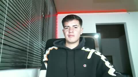 franccesco_699 online show from March 2025 11:27:01 PM