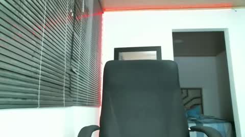 franccesco_699 online show from March 2025 03:23:02 AM