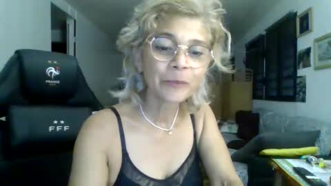francelune online show from March 2025 02:51:02 PM