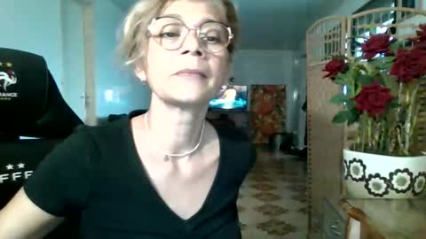 francelune online show from September 2025 01:22:02 PM
