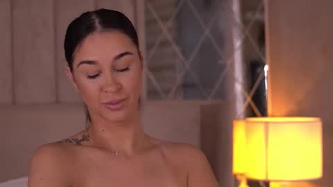 francescadante online show from November 2025 07:30:02 AM