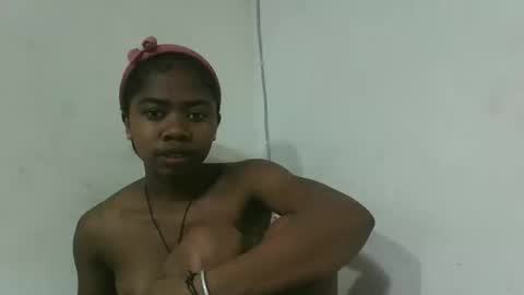 Snapshot of francinealdy chatting on October 2025 04:24:01 AM francinealdy online show from October 2025 04:24:01 AM