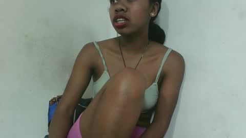 Snapshot of francinealdy chatting on November 2025 08:17:02 AM francinealdy online show from November 2025 08:17:02 AM