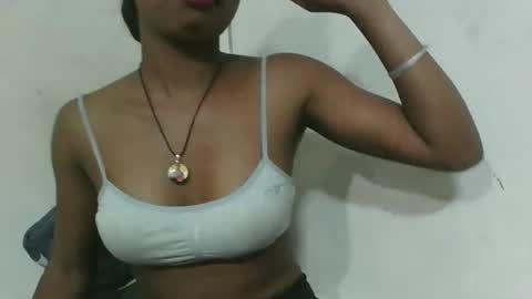 Snapshot of francinealdy chatting on November 2025 05:39:02 AM francinealdy online show from November 2025 05:39:02 AM