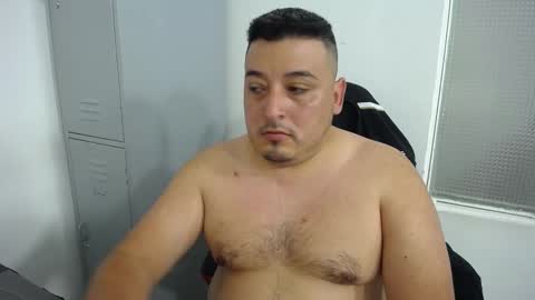 Juan online show from October 2025 08:42:01 PM