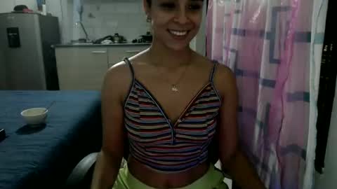 Snapshot of franfinee chatting on October 2025 12:30:02 AM franfinee online show from October 2025 12:30:02 AM