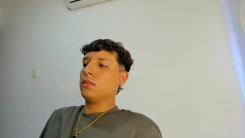 Castiglioni online show from March 2025 05:05:01 PM