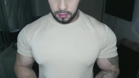 Snapshot of frank_foxx1 chatting on October 2025 02:23:02 AM frank_foxx1 online show from October 2025 02:23:02 AM