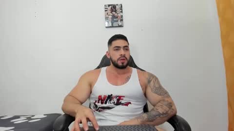 Snapshot of frank_foxx1 chatting on November 2025 03:06:01 AM frank_foxx1 online show from November 2025 03:06:01 AM