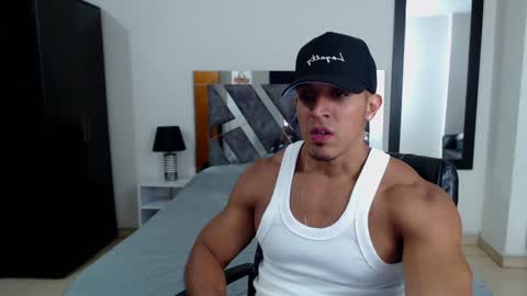 Frank online show from January 2025 04:04:01 AM