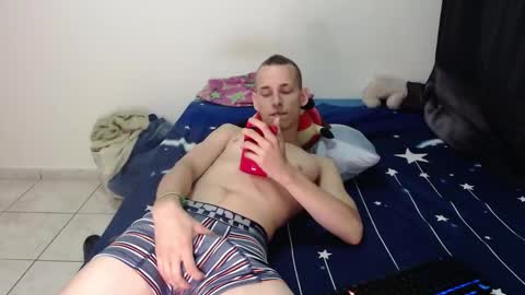 Snapshot of frankbroad68 chatting on October 2025 03:21:02 AM Frank online show from October 2025 03:21:02 AM