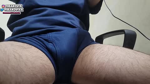 FreakoVix      online show from January 2025 02:36:01 AM