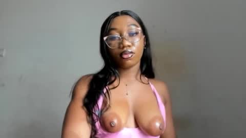 Freaky ebonygirl online show from September 2025 07:01:02 AM