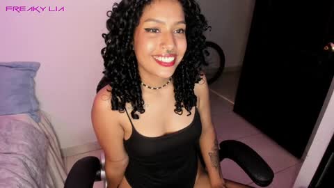 Lia Gomez online show from January 2025 02:00:02 AM