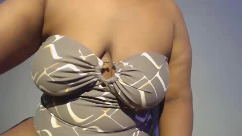 Snapshot of freaky_slut5 chatting on October 2025 06:20:01 PM freaky slut5 online show from October 2025 06:20:01 PM