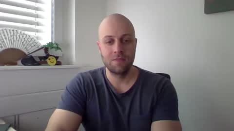 Snapshot of freddow chatting on February 2025 02:59:01 PM freddow online show from February 2025 02:59:01 PM