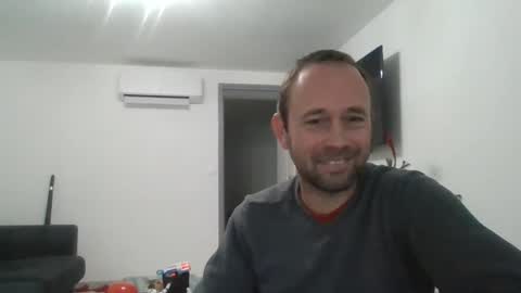 fredodu41 online show from December 2024 03:37:01 PM