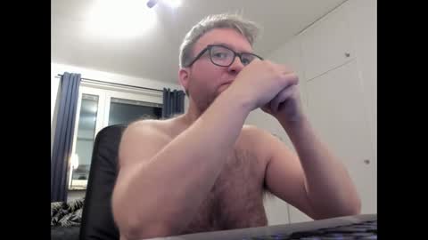 Snapshot of fredrik386959 chatting on January 2025 05:54:02 PM Fredrik online show from January 2025 05:54:02 PM