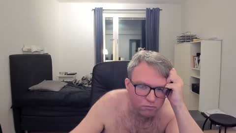 Snapshot of fredrik386959 chatting on January 2025 07:43:01 PM Fredrik online show from January 2025 07:43:01 PM