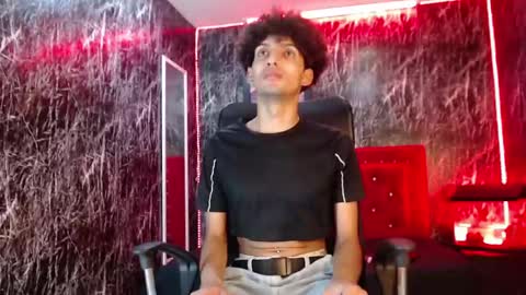 Snapshot of fredy_bell01 chatting on March 2025 06:16:01 PM fredy_bell01 online show from March 2025 06:16:01 PM