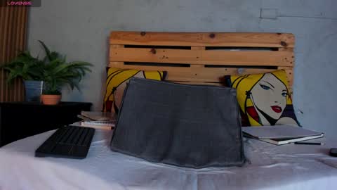 Xavier online show from December 2024 04:30:02 AM