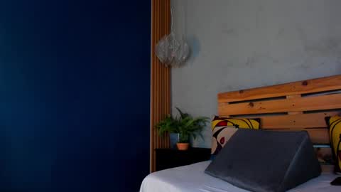 Xavier online show from December 2024 04:16:02 AM