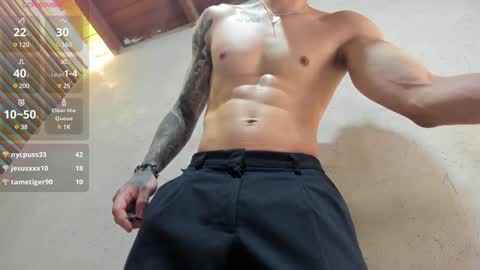 Xavier online show from February 2025 10:20:02 PM