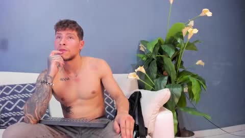 Xavier online show from October 2025 01:24:02 AM