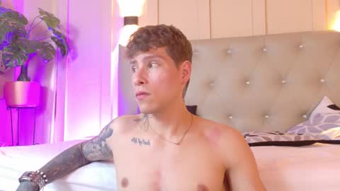 Xavier online show from October 2025 08:54:02 PM